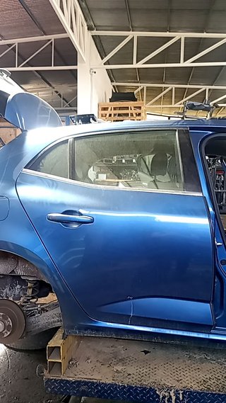 PUERTA TRASERA DERECHA Renault Megane IV Berlina 5P (2015->2022)
