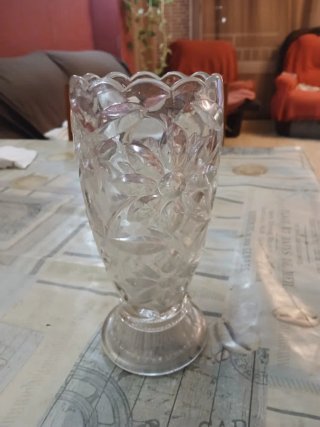 JARRÓN DE CRISTAL TALLADO PRINCIPIOS SIGLO XX