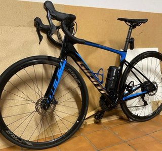 Giant Defy Advanced 2022 – Carbono - Talla S