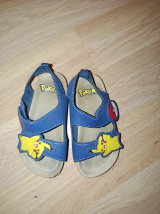 Sandalias Pokémon Azules talla 25