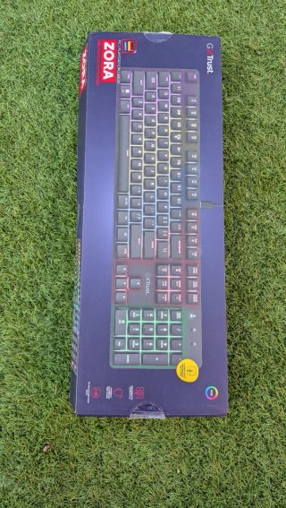 Teclado Mecánico Trust Zora RGB (QWERTZ)