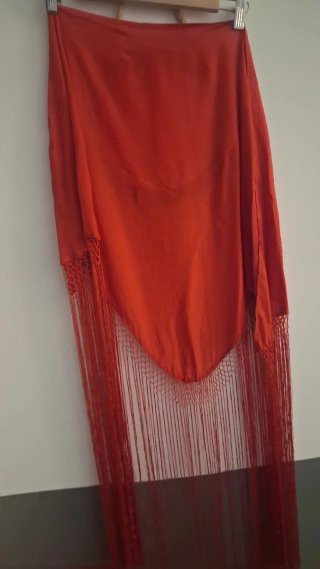 Mantón de Flamenca Rojo con Flecos
