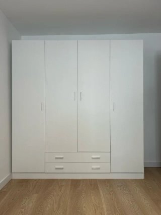 Armarios Blancos de 4 Puertas con Cajones