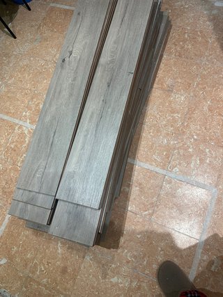 Suelo Parquet color marron gris