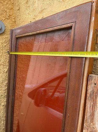 Ventana de Madera con Reja
