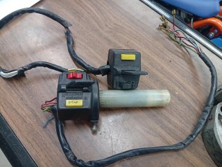 Conmutadores de luces y arranque Motoplat Ossa