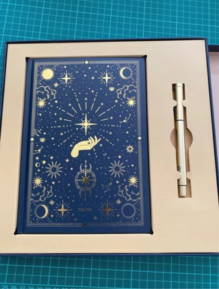 Libreta y Bolígrafo Diseño Estelar