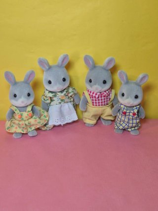 Set 4 Personaggi Sylvanian Families