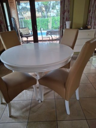 Conjunto de Comedor: mesa, sillas, mueble tele....