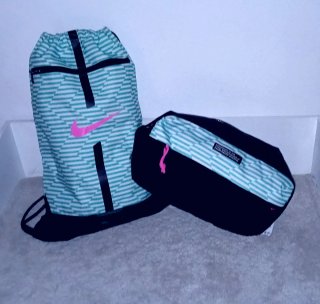 Set Mochila y Zapatillero Nike