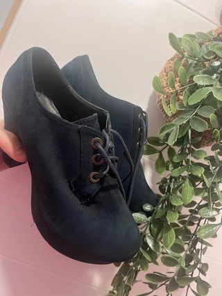 Botines de tacón azul marino