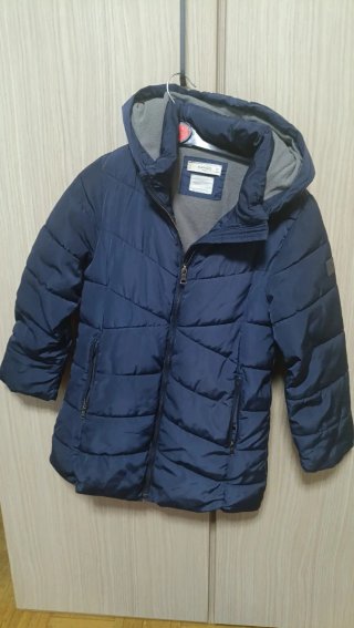 Chaqueta Acolchada Azul con Capucha. edad 7-8 años