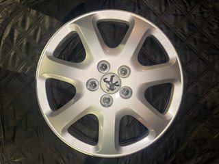 Tapacubo Peugeot 16 pulgadas