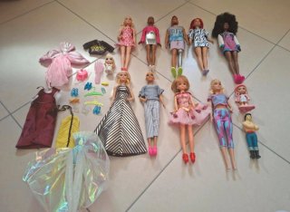 Lotto 12 bambole Barbie Takara Fashionistas