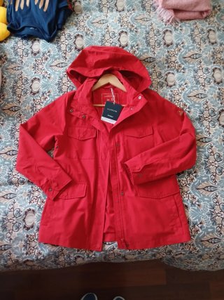 Cazadora Impermeable Roja Lloyds