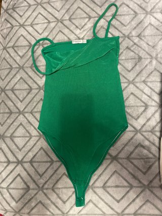 Body tirantes Stradivarius verde