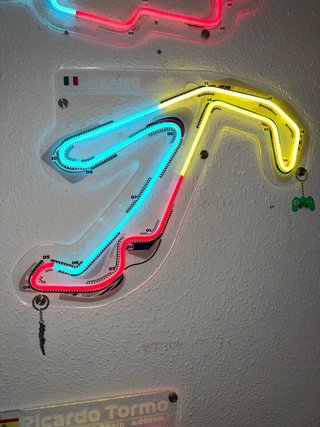 Circuito de Misano en Neón