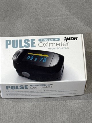 Pulsioxímetro de dedo iMDK PO-A2AO