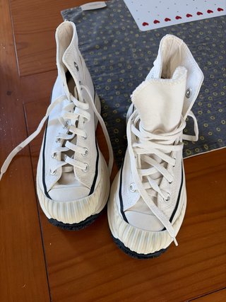 Converse Blancas con Plataforma Talla 36