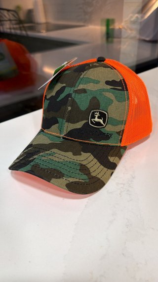 Gorra John Deere Camuflaje y Naranja