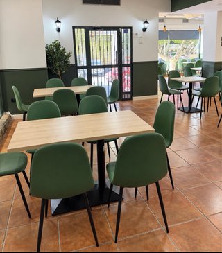 Sillas y mesas bar