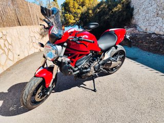 Ducati Monster 821