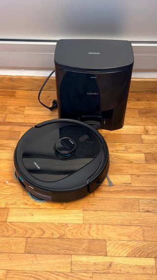 Robot Aspirador Cecotec Conga con Base