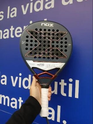 Pala de pádel adulto NOX AT10 Genius 12K Alum XTREM 26 –