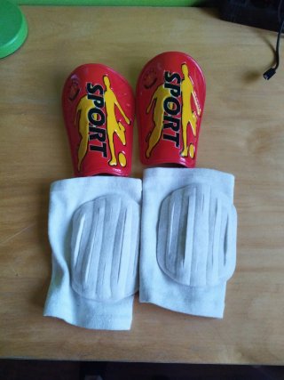 Espinilleras y Rodilleras de Fútbol