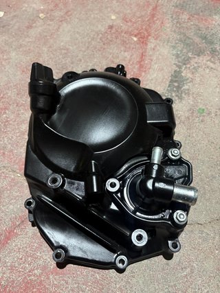 Tapa derecha Honda Sh 350 2025 estator bomba de ag