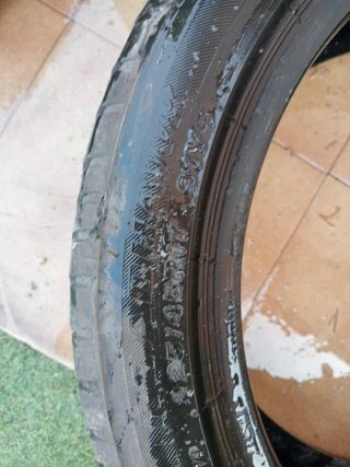 Neumático 225/45 R17