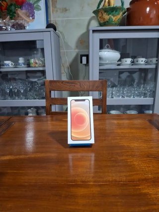 Scatola iPhone 12 bianco