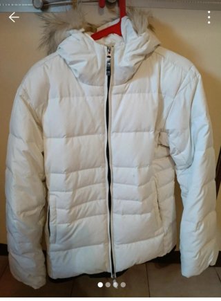 Anorak de plumas blanco, unixes.
