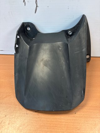 Guardabarros Trasero Yamaha R1 2004