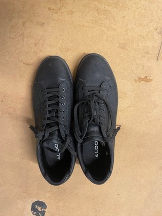 Zapatillas Aldo Negras Talla en las fotos