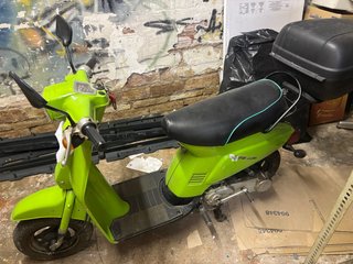 Scooter Histórica Verde
