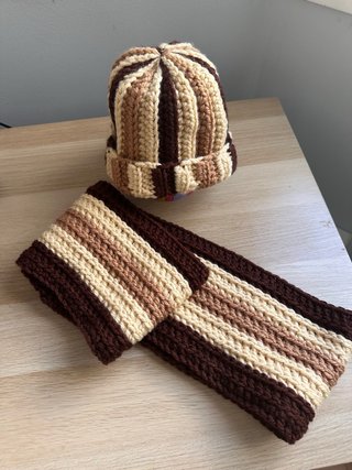 Conjunto de Gorro y Bufanda de Lana