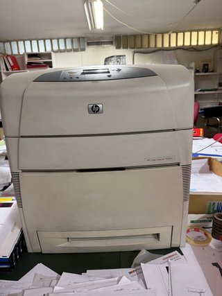 Impresora HP Color LaserJet 5550n