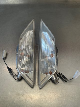 Intermitentes delanteros Piaggio X8 200