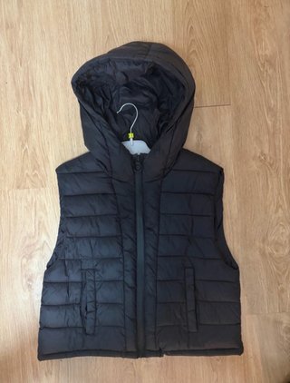 Chaleco Negro Zara