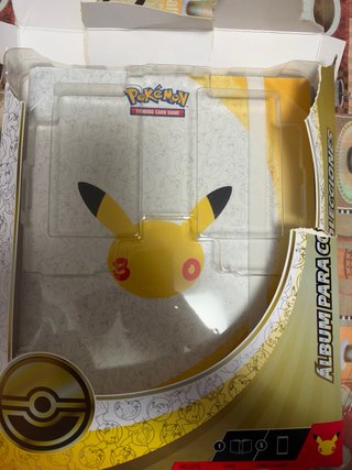 Album 30 aniversario pokemon