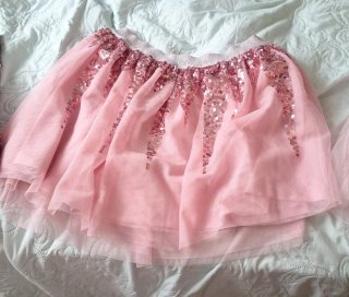 Falda de tul rosa con lentejuelas