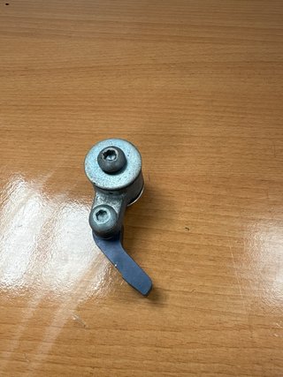 Soporte de escape para Yamaha R1 2004