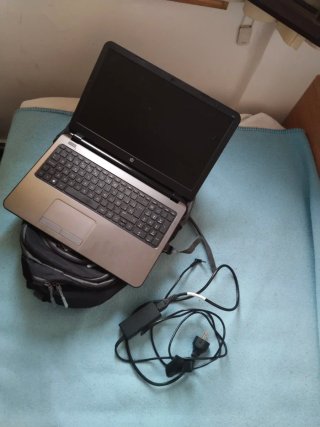 Portátil HP 255G3 notebook ,500GB con Cargador y M
