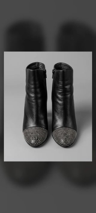 Zapatos y botas de diferentes marcas 10 euros