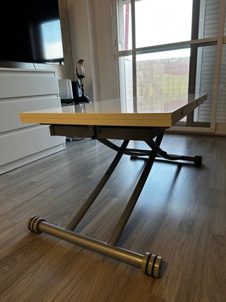 Mesa elevable y extensible
