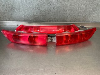 Juego de Faros Traseros Piaggio X8