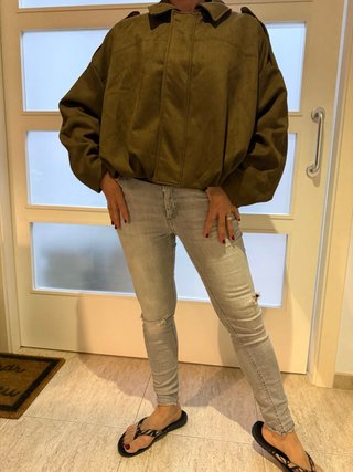 Chaqueta de mujer color verde oliva