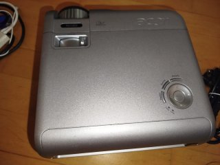 Proyector Acer PD100S y bolsa de transporte