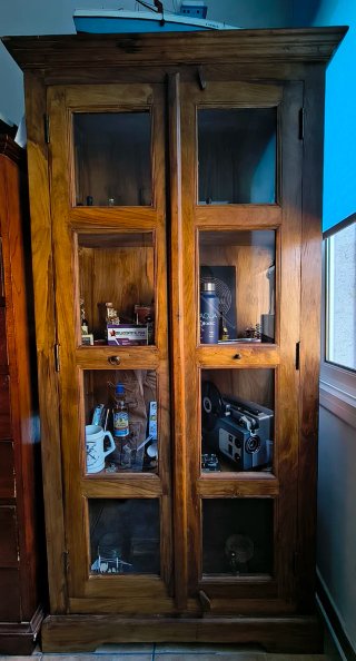 Vitrina Antigua de Madera